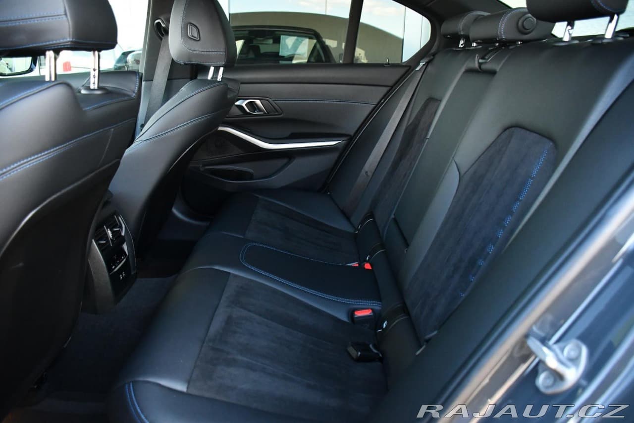 2024 BMW 3-SERIES - 13