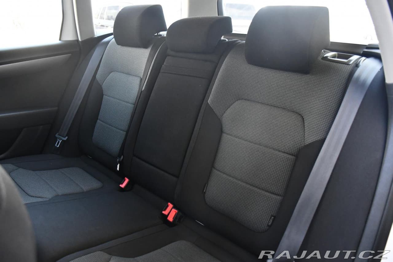 2013 Volkswagen PASSAT - 20
