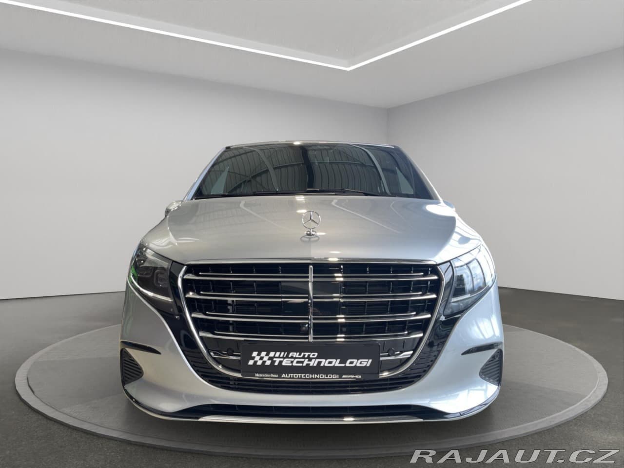2025 Mercedes-Benz V-CLASS - 2