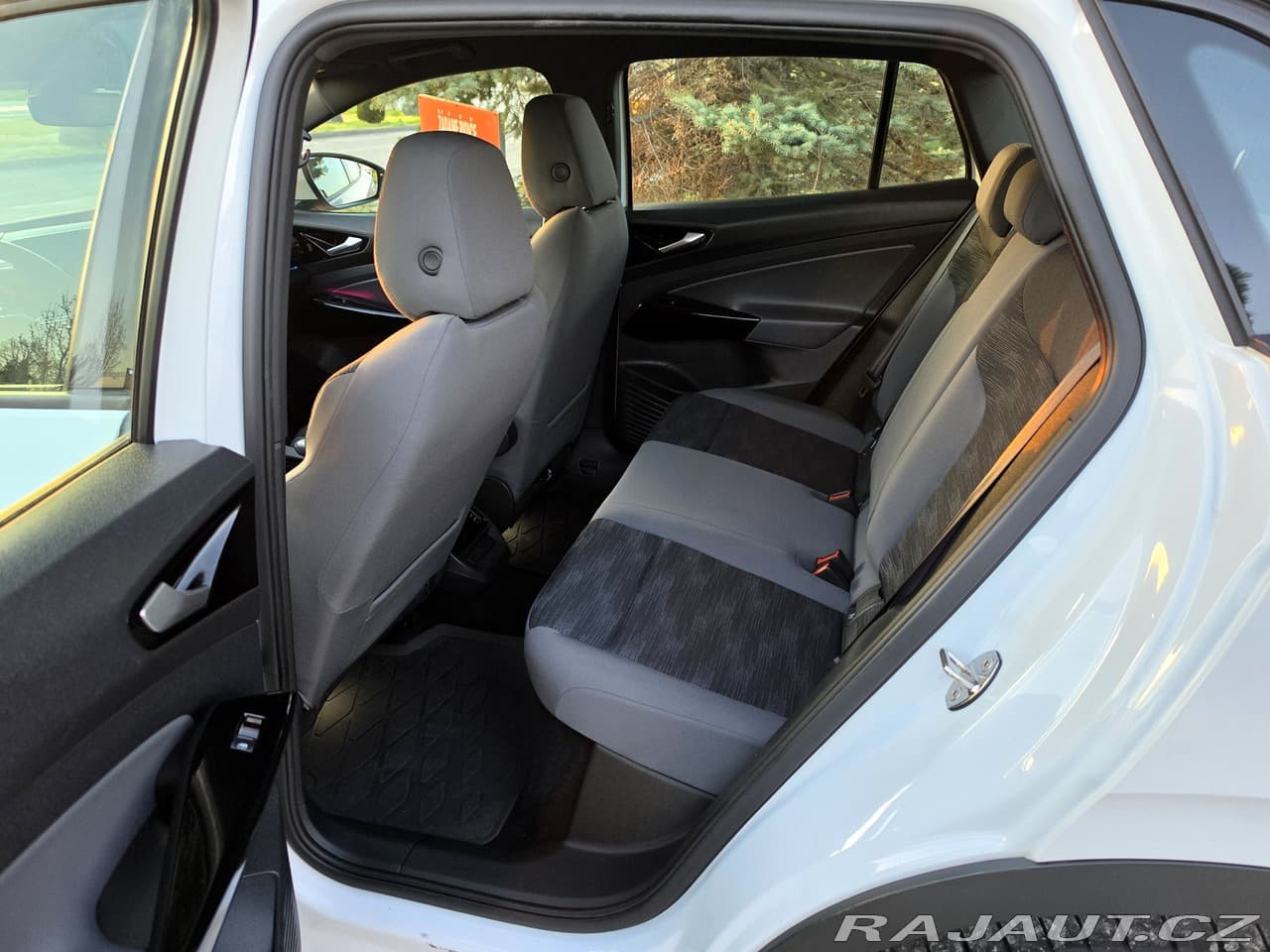 2022 Volkswagen ID.4 - 12