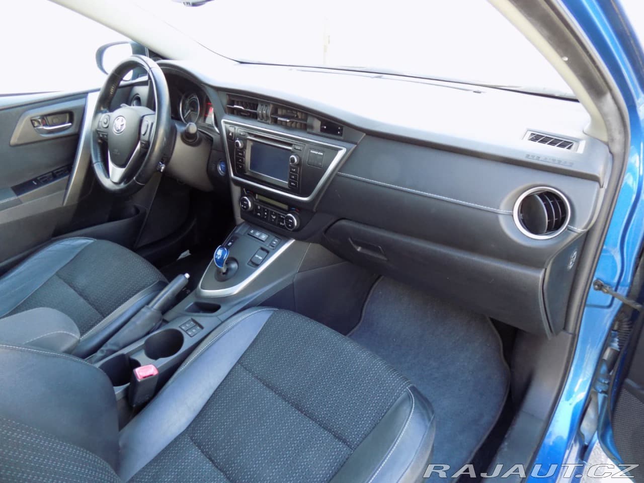 2014 Toyota AURIS - 15