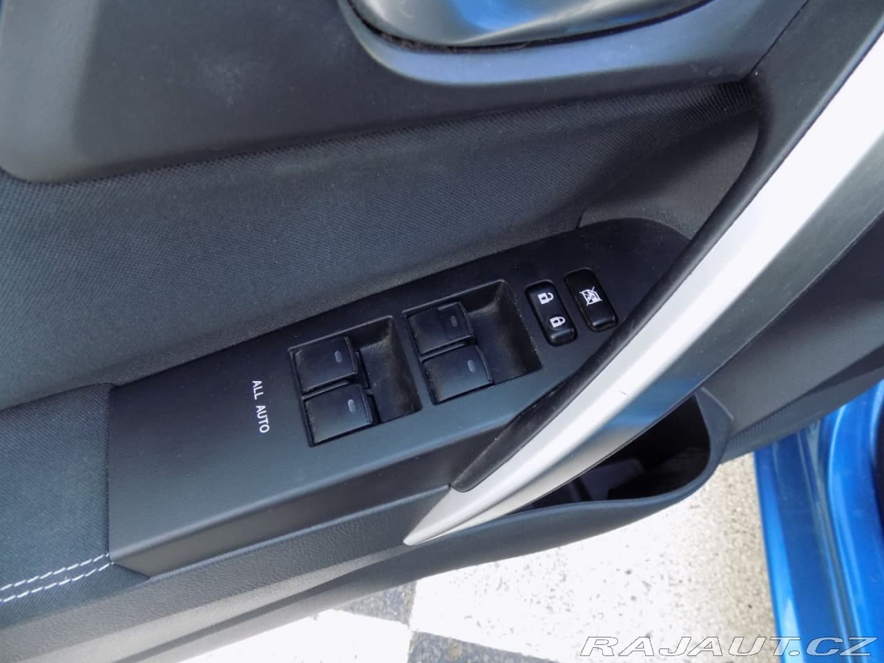 2014 Toyota AURIS - 20