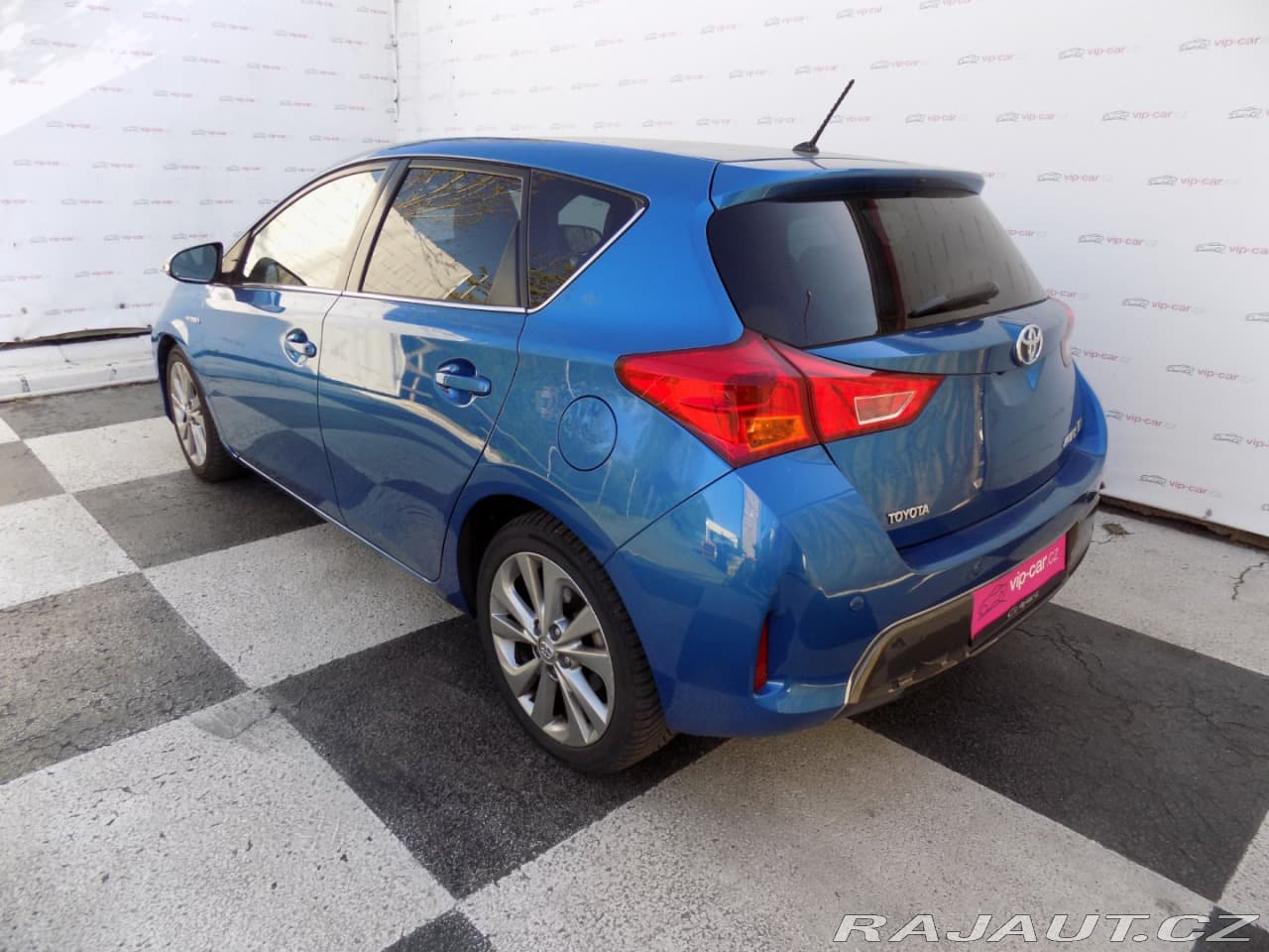 2014 Toyota AURIS - 3