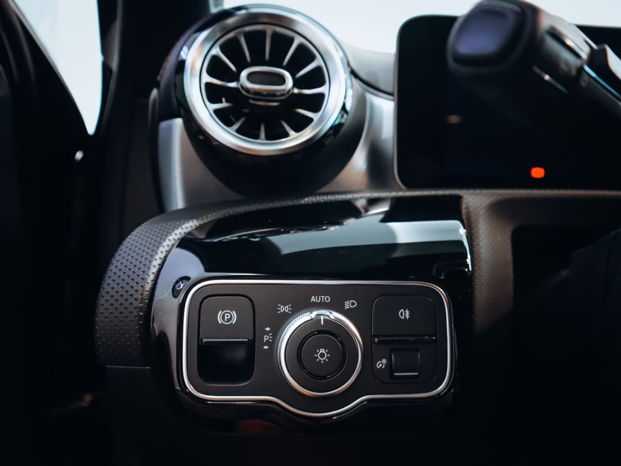 2019 Mercedes-Benz A-CLASS - 14