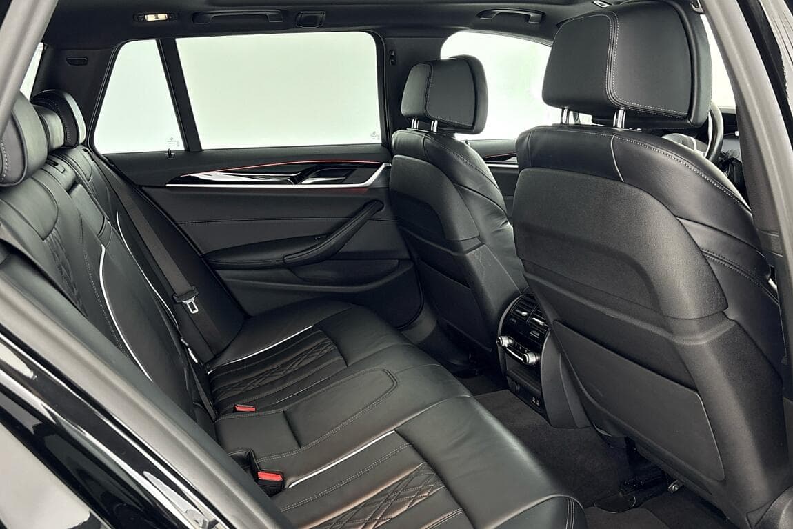 2021 BMW 5-SERIES - 11