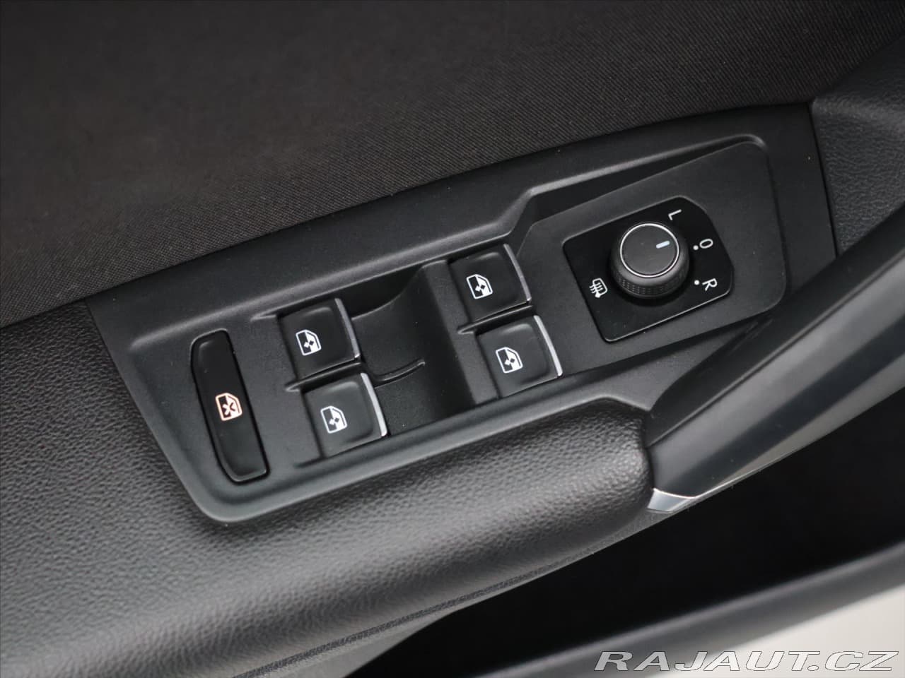 2017 Volkswagen TIGUAN - 15