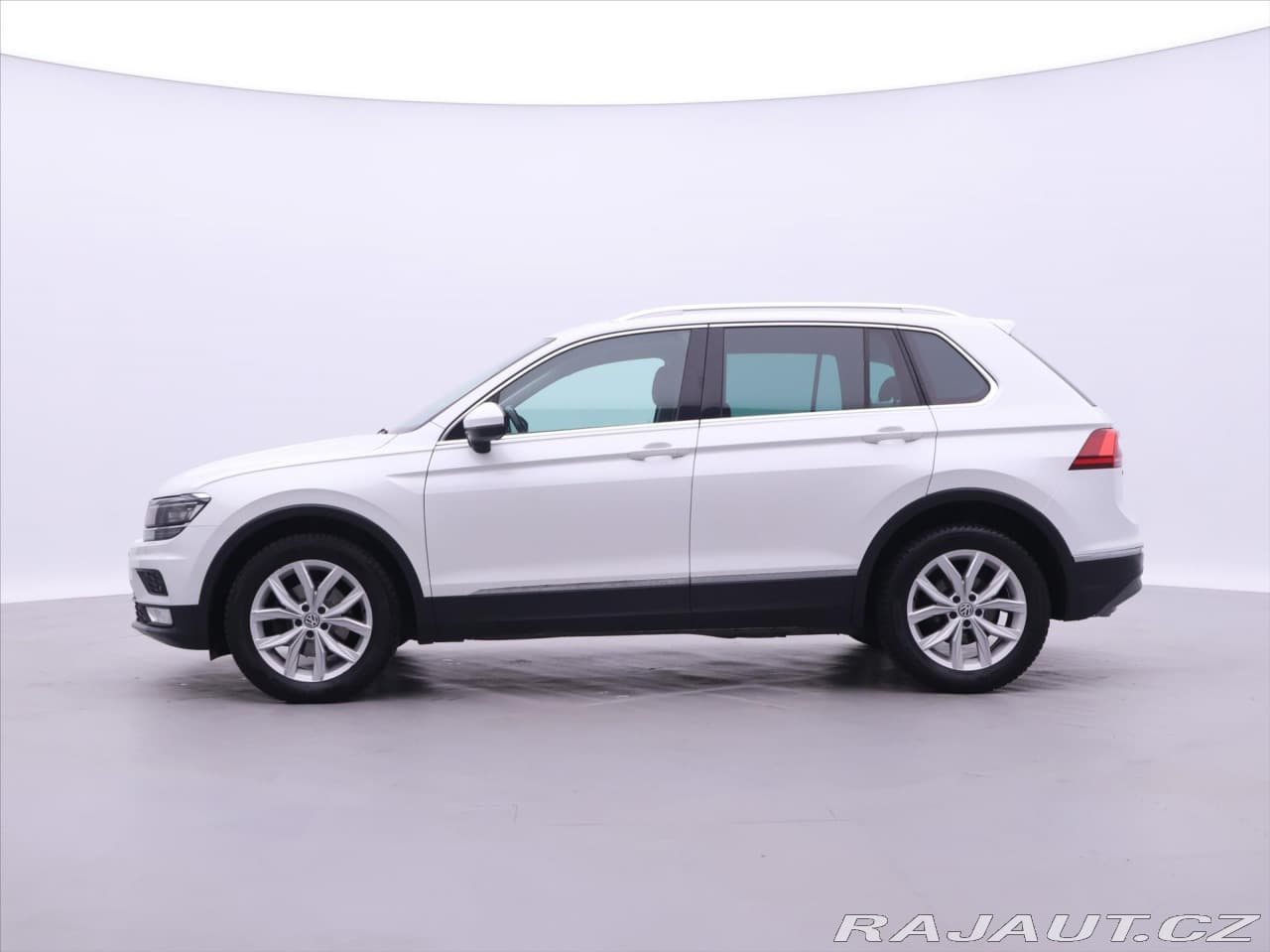 2017 Volkswagen TIGUAN - 4