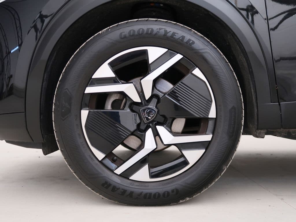 2025 Peugeot 2008 - 10