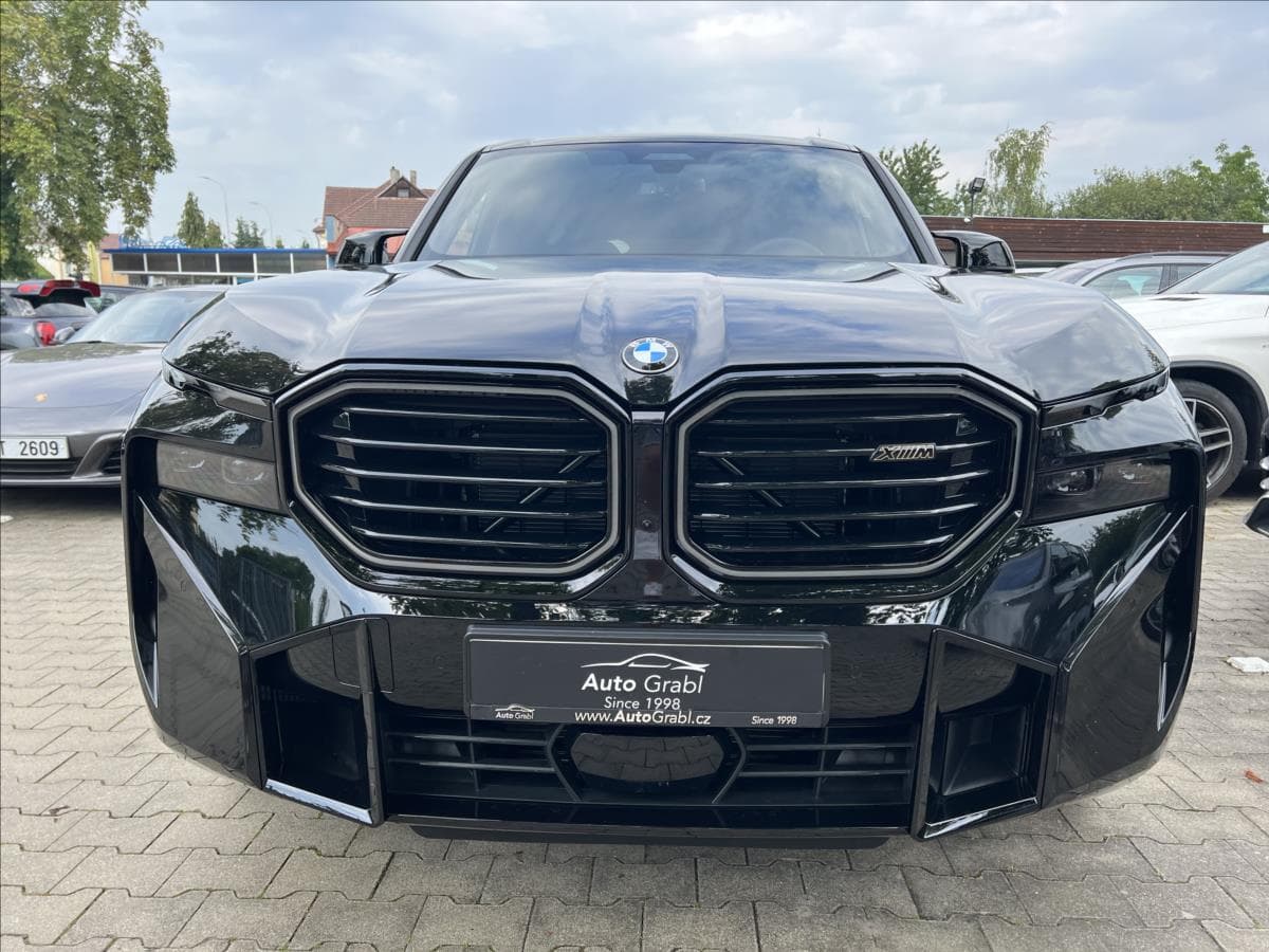 2023 BMW XM - 2