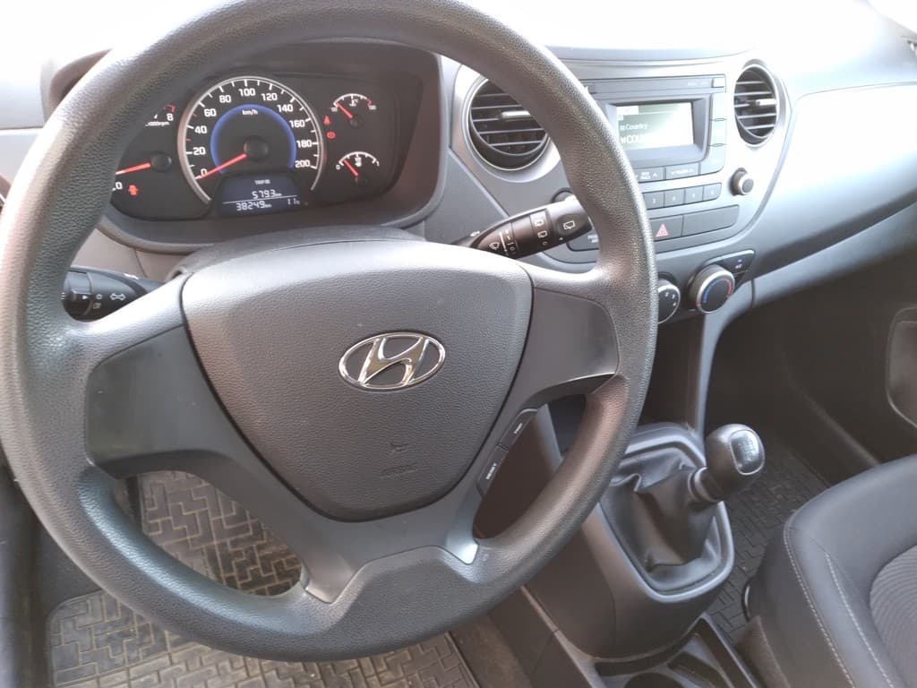 2018 Hyundai i10 - 12