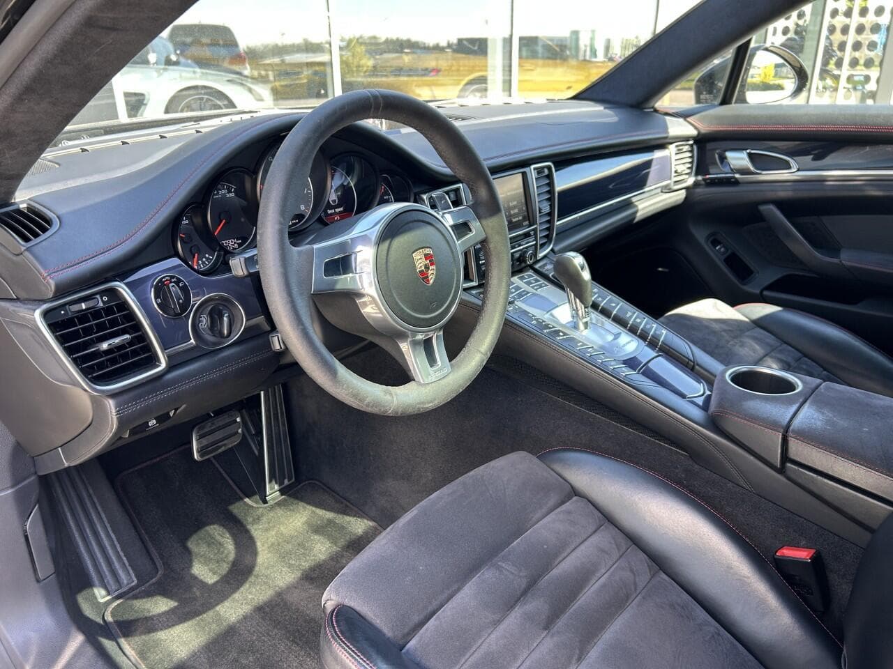 2012 Porsche PANAMERA - 12