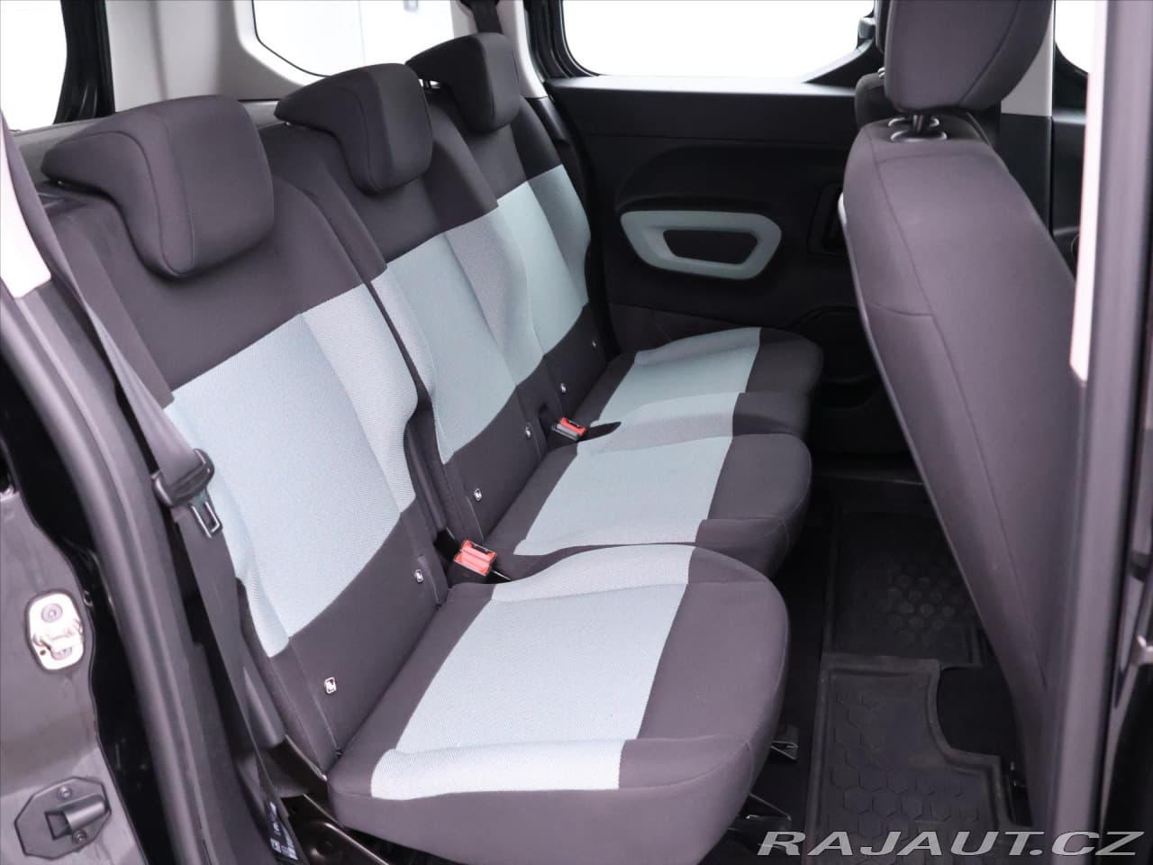 2021 Citroen BERLINGO - 12