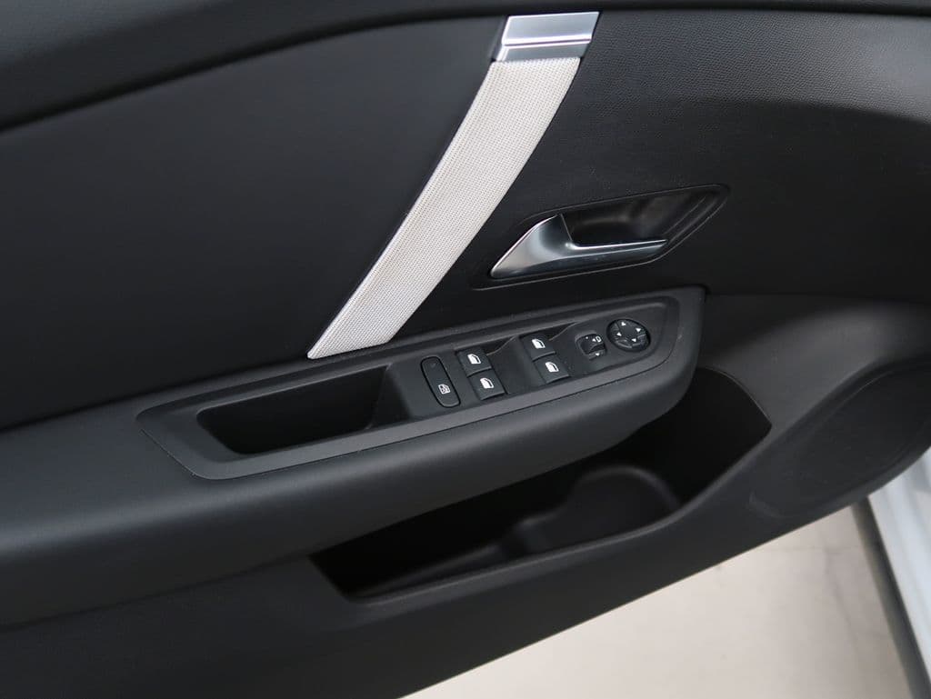 2025 Citroen C4 - 13