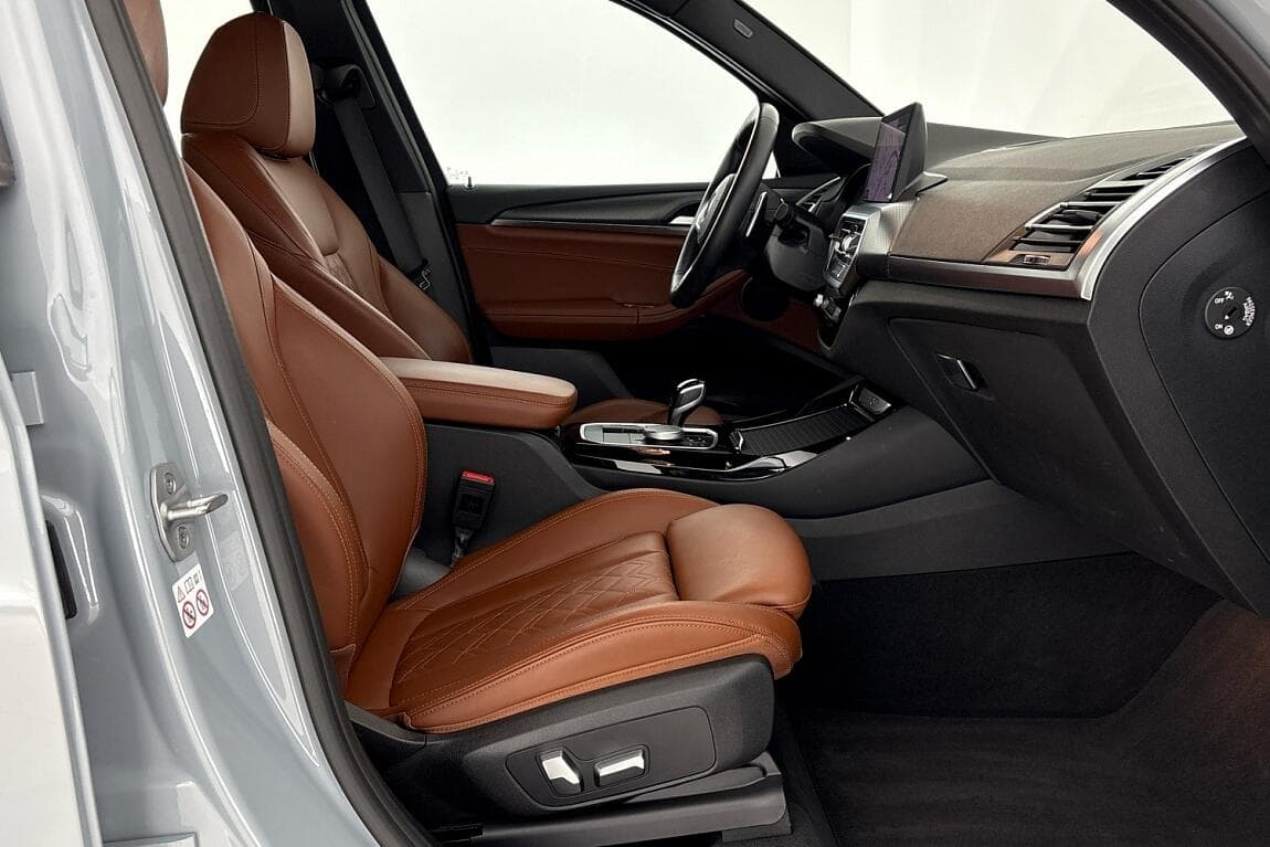 2022 BMW X3 - 12