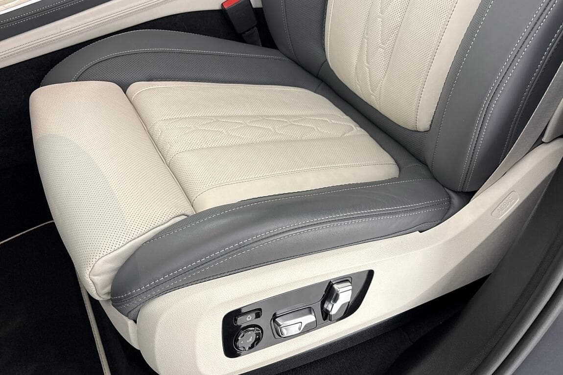 2025 BMW X5 - 8