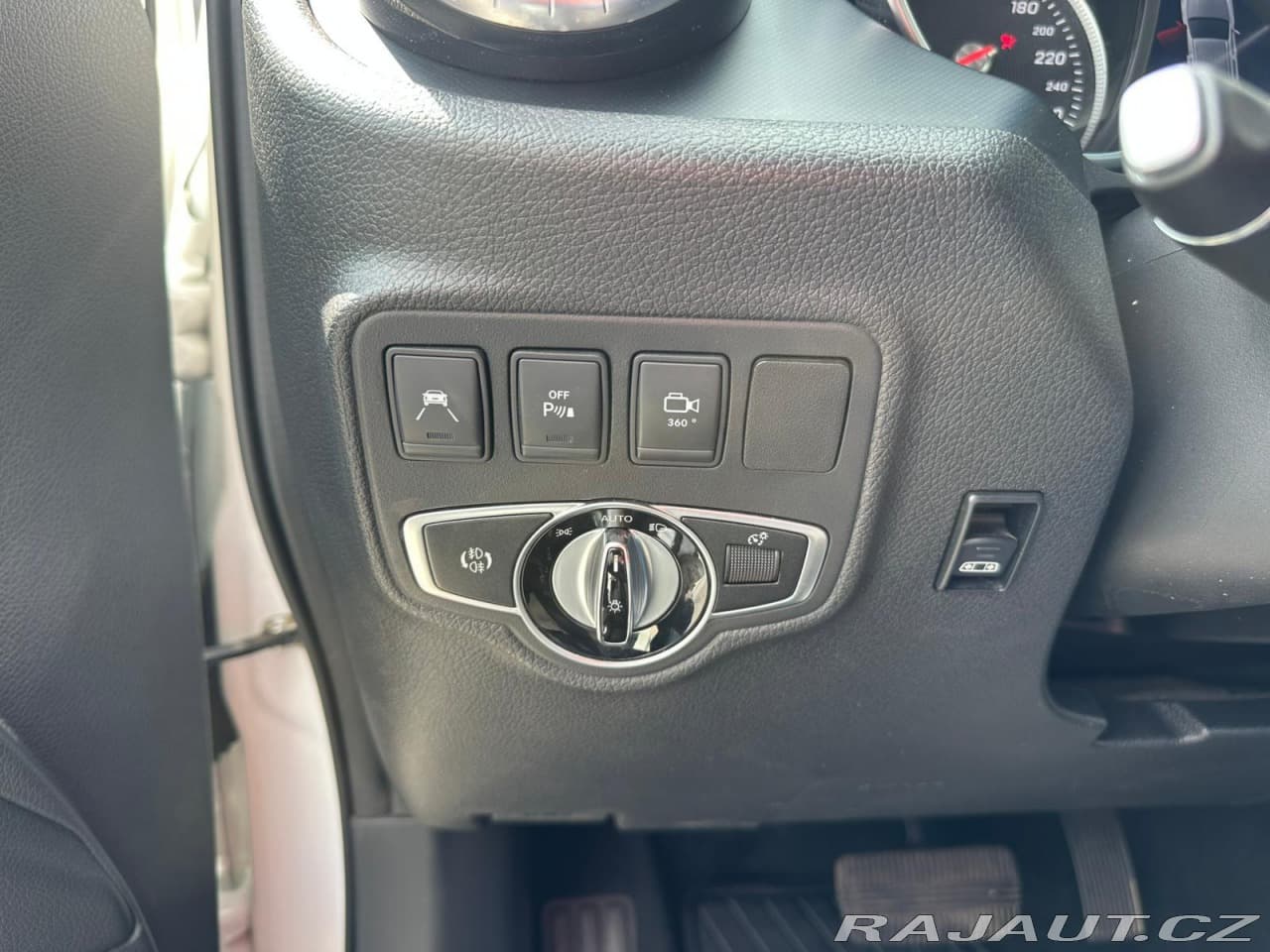 Mercedes-Benz X-CLASS - 19