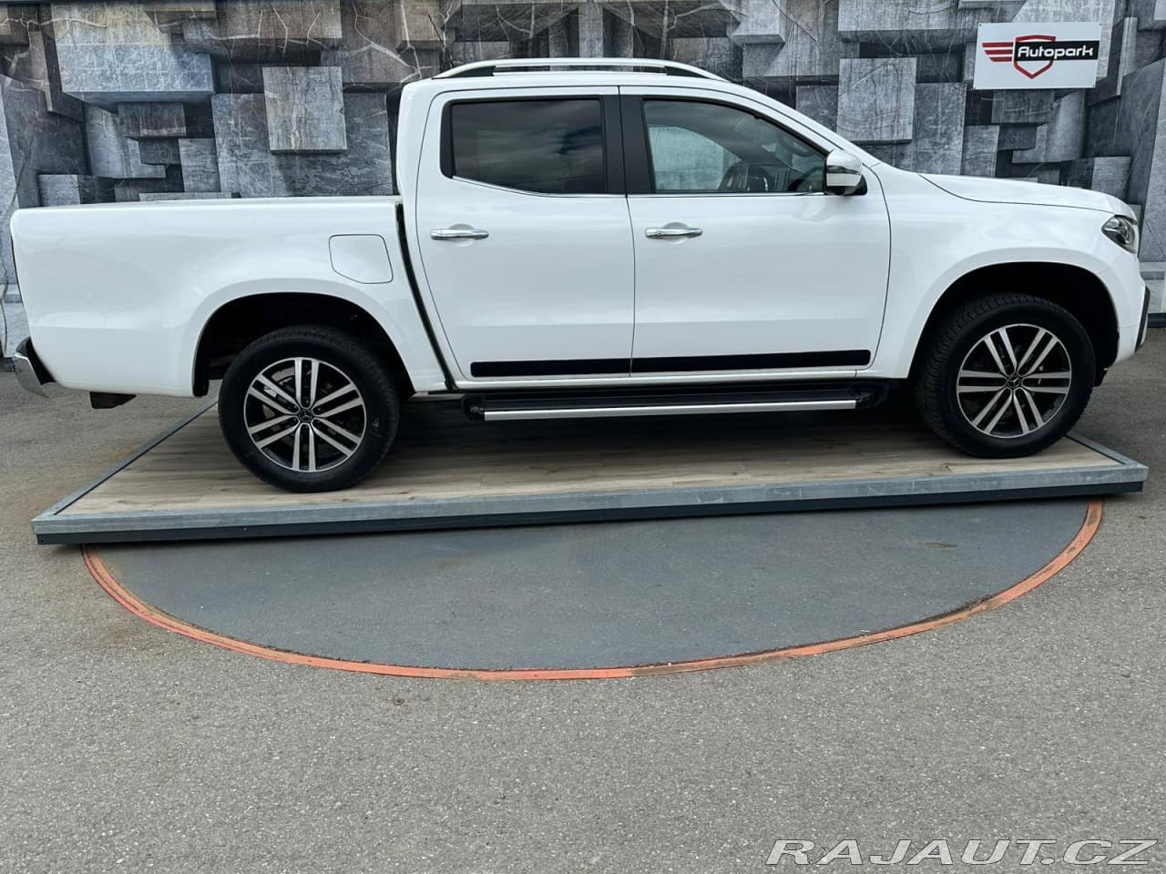 Mercedes-Benz X-CLASS - 5