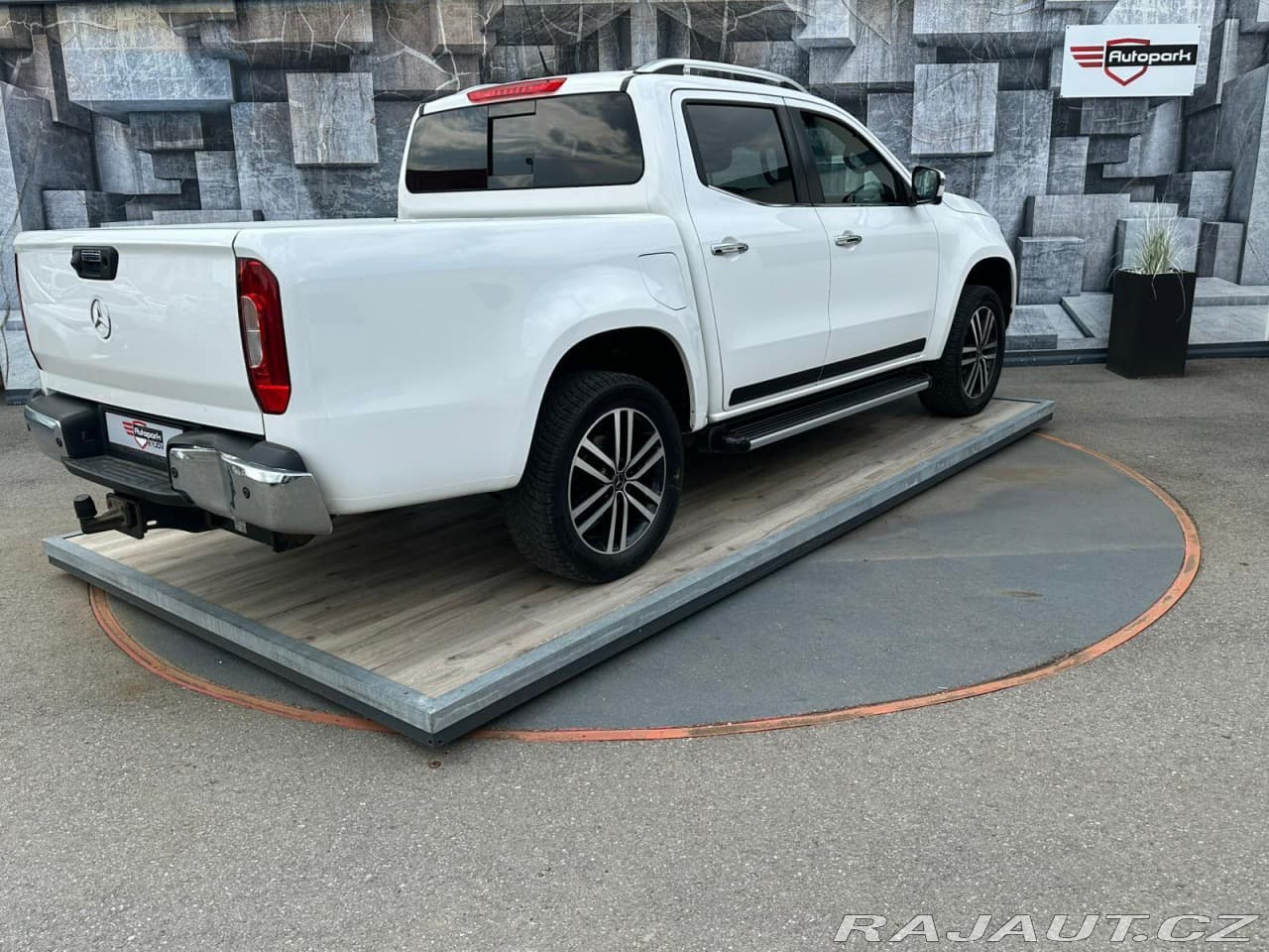 Mercedes-Benz X-CLASS - 6