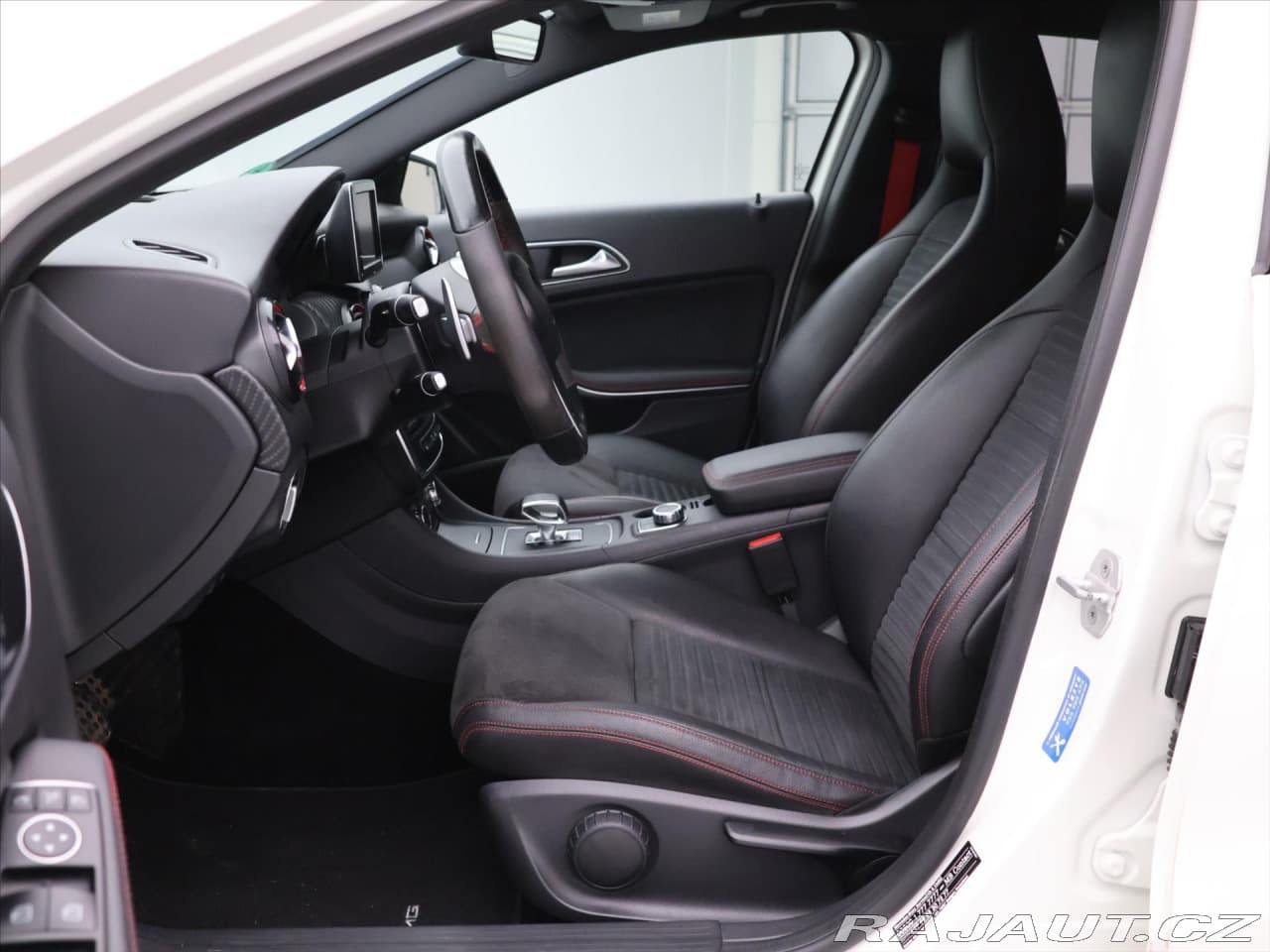 2015 Mercedes-Benz A-CLASS - 11