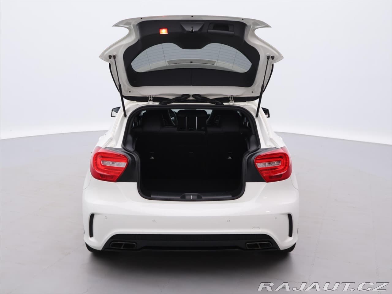 2015 Mercedes-Benz A-CLASS - 9