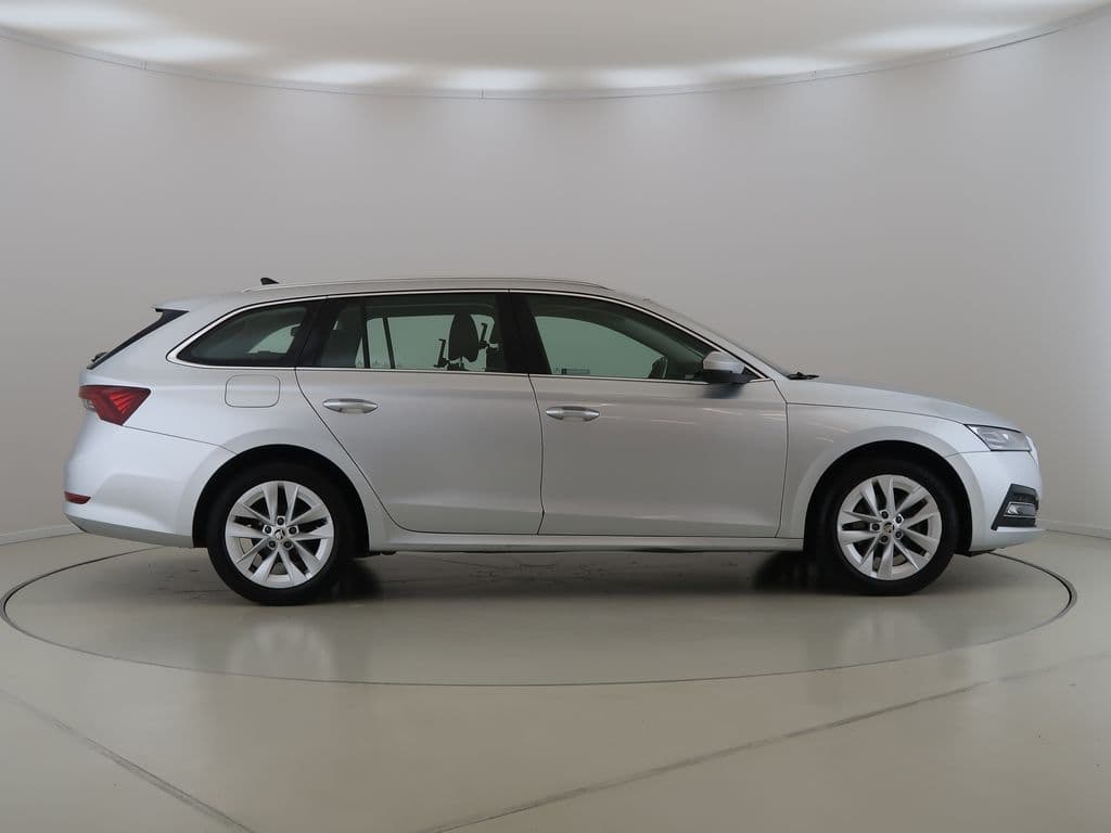 2021 Škoda OCTAVIA - 4