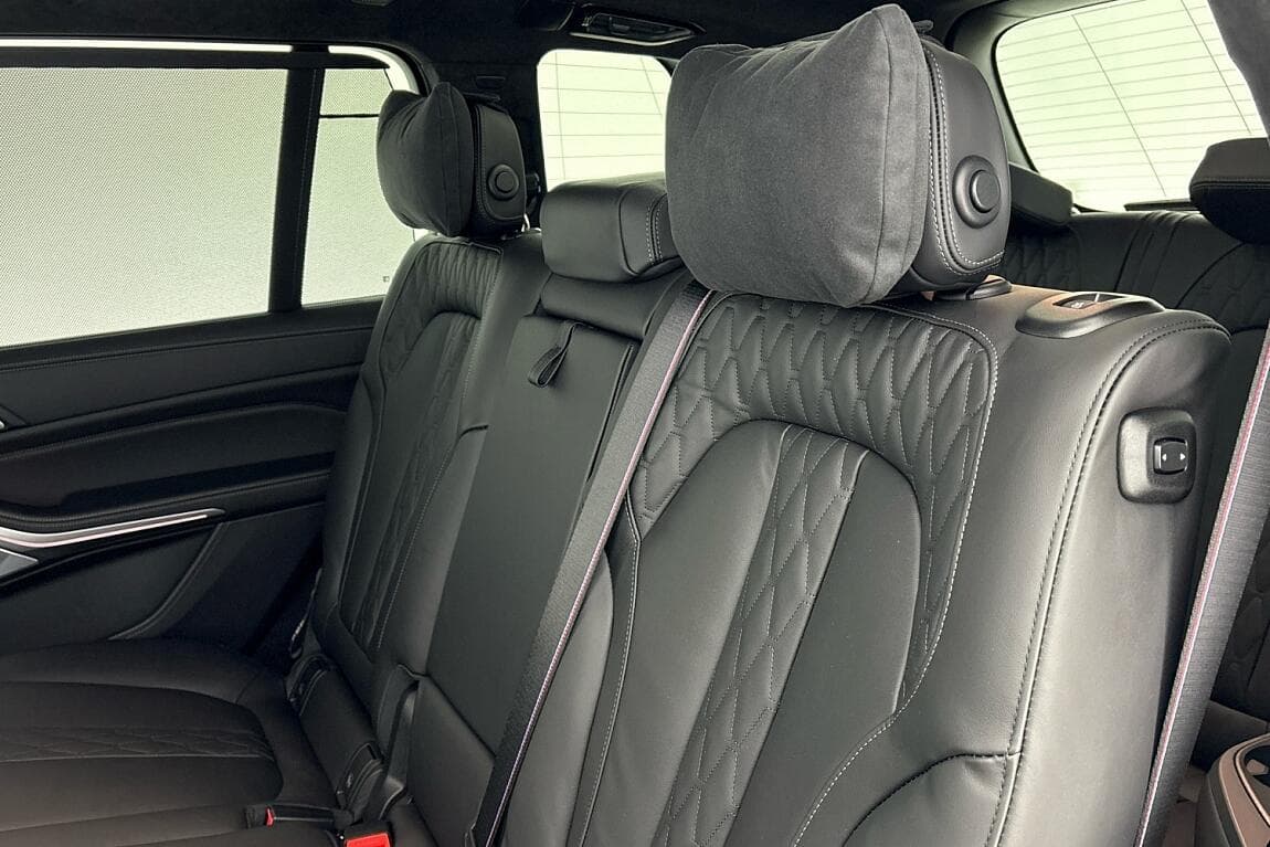 2026 BMW X7 - 9