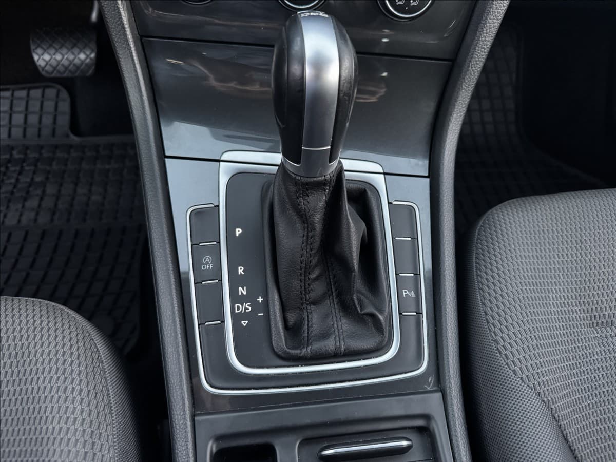 2019 Volkswagen GOLF - 10