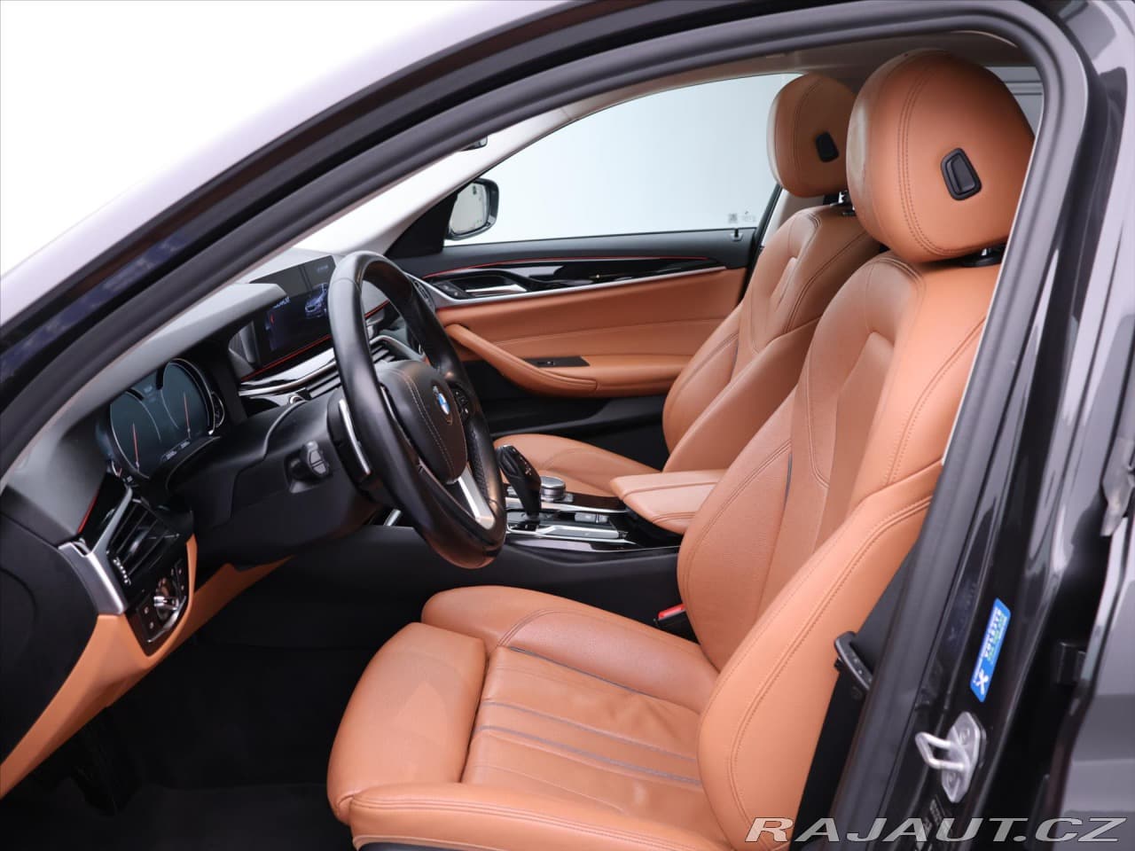 2017 BMW 5-SERIES - 13