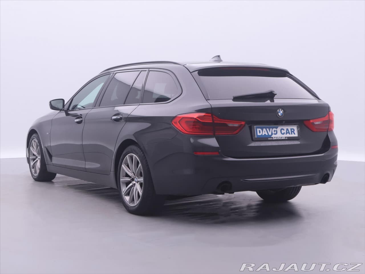 2017 BMW 5-SERIES - 5