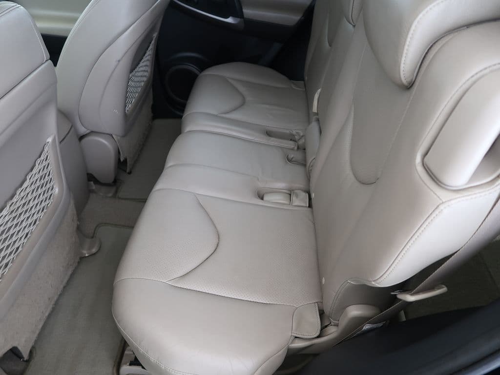 2007 Toyota RAV4 - 11