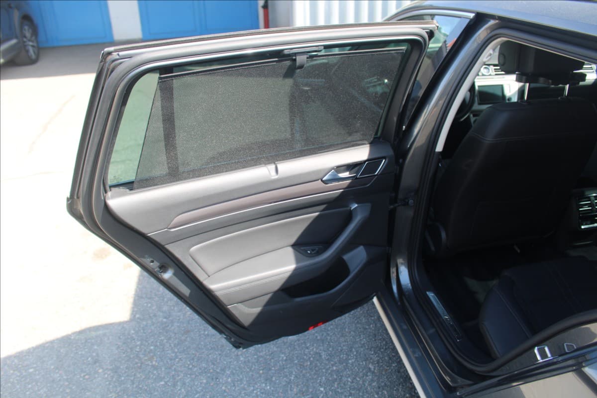 Volkswagen PASSAT - 13