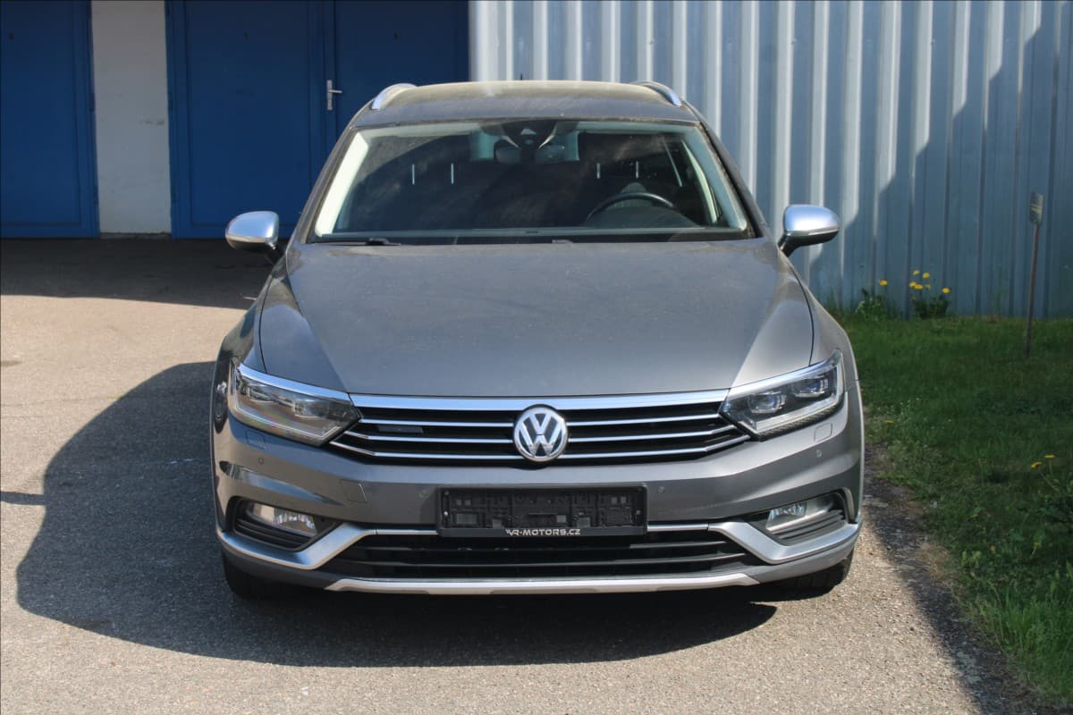 Volkswagen PASSAT - 2