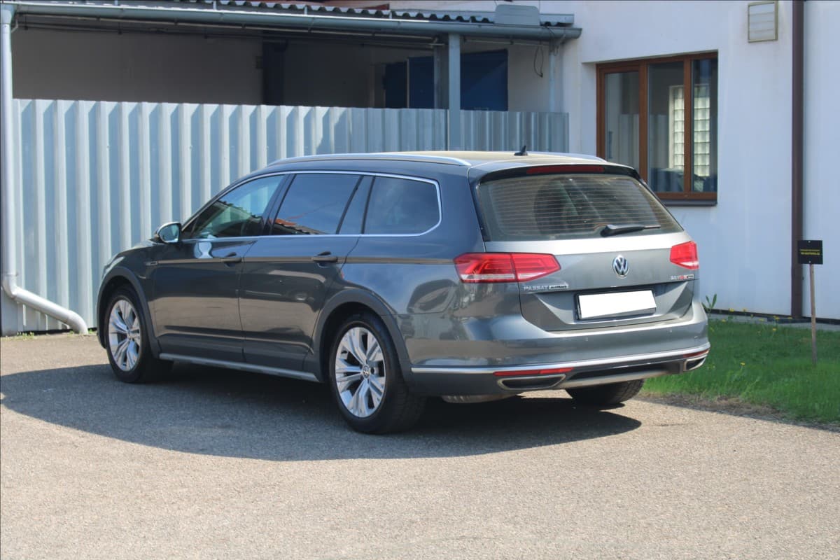 Volkswagen PASSAT - 5
