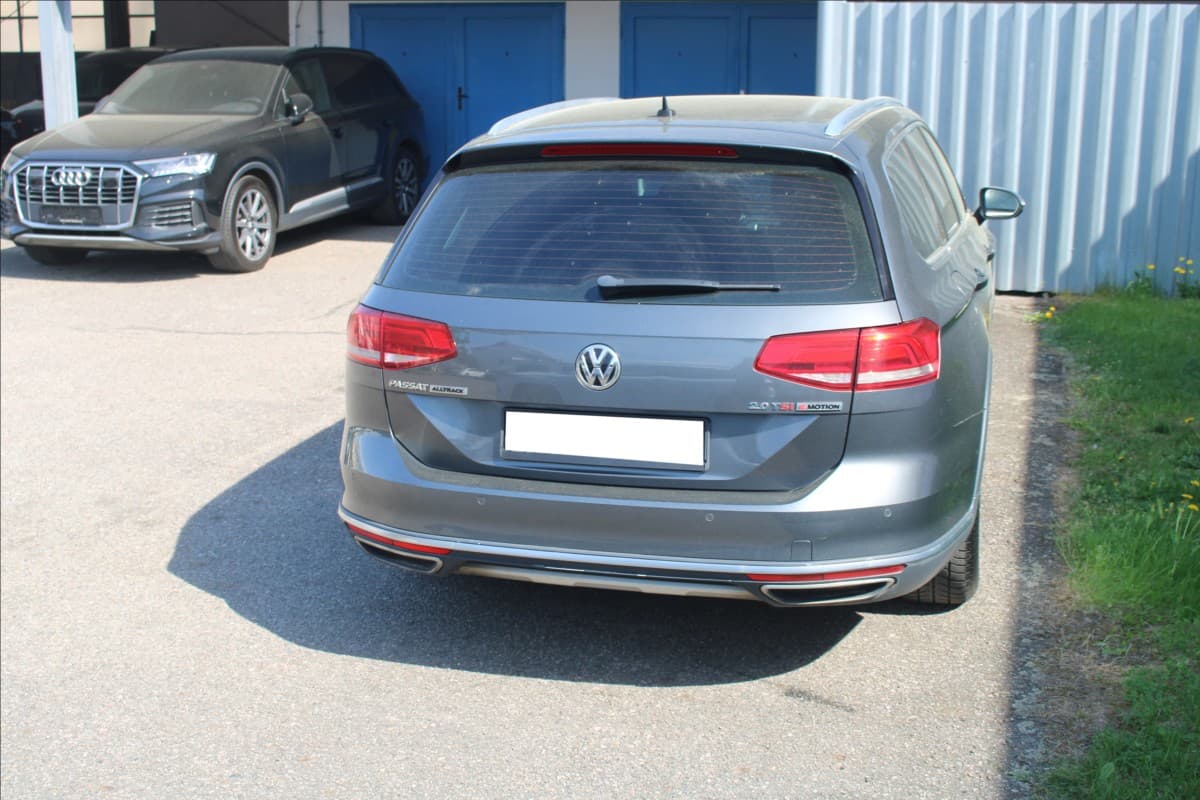 Volkswagen PASSAT - 6