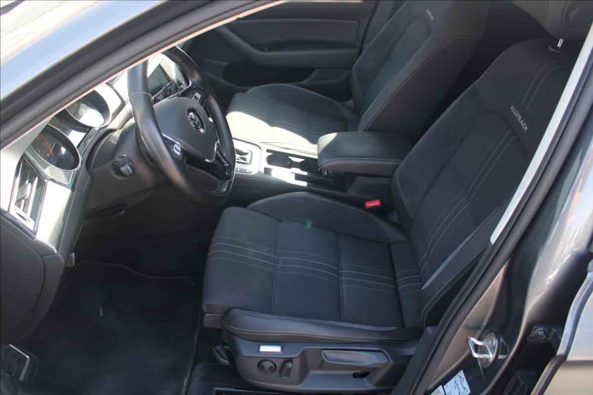 Volkswagen PASSAT - 9