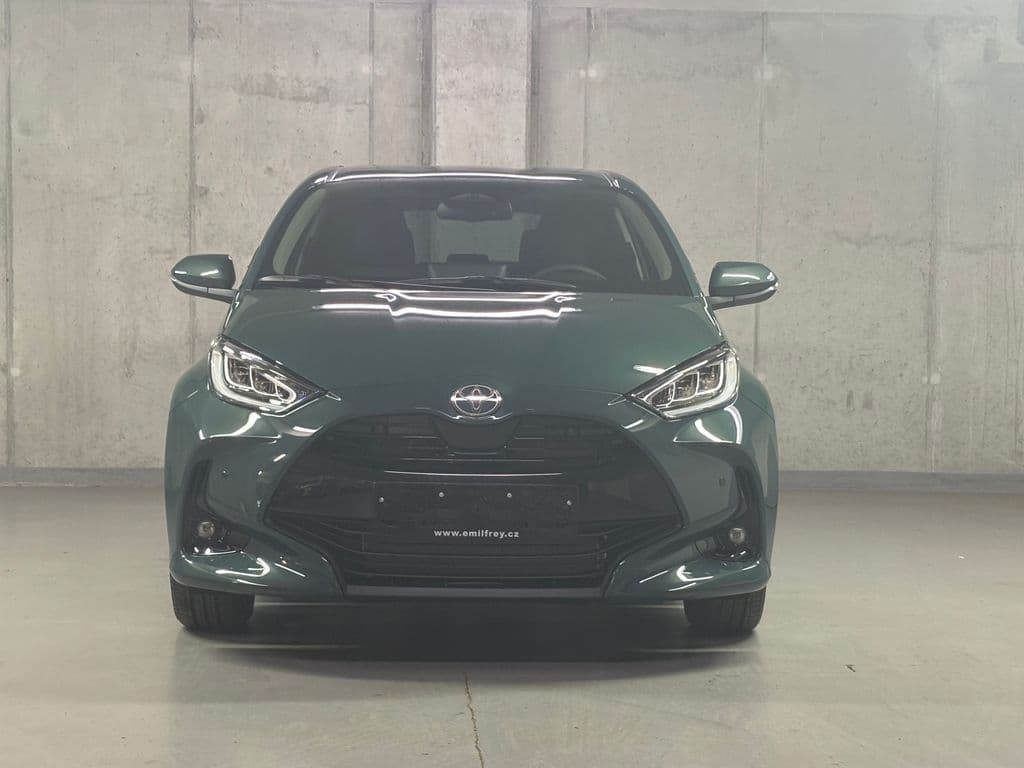 2025 Toyota YARIS - 2