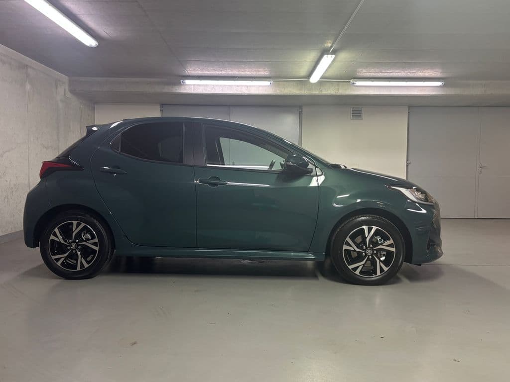 2025 Toyota YARIS - 4