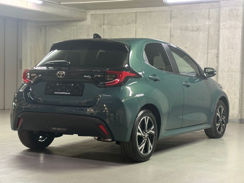 2025 Toyota YARIS - 5