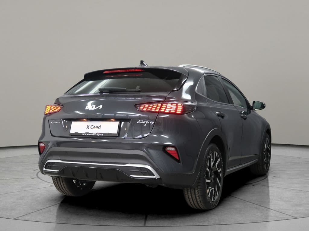 2026 Kia XCEED - 8