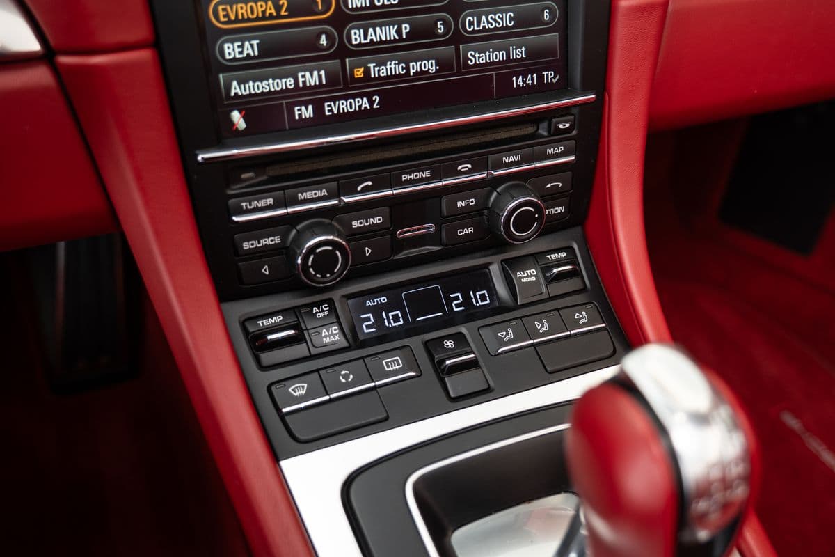 2012 Porsche 911 - 15