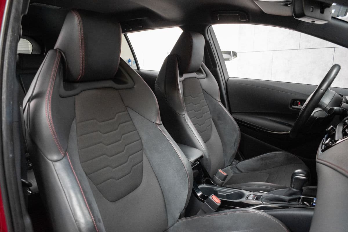 2019 Toyota COROLLA - 11