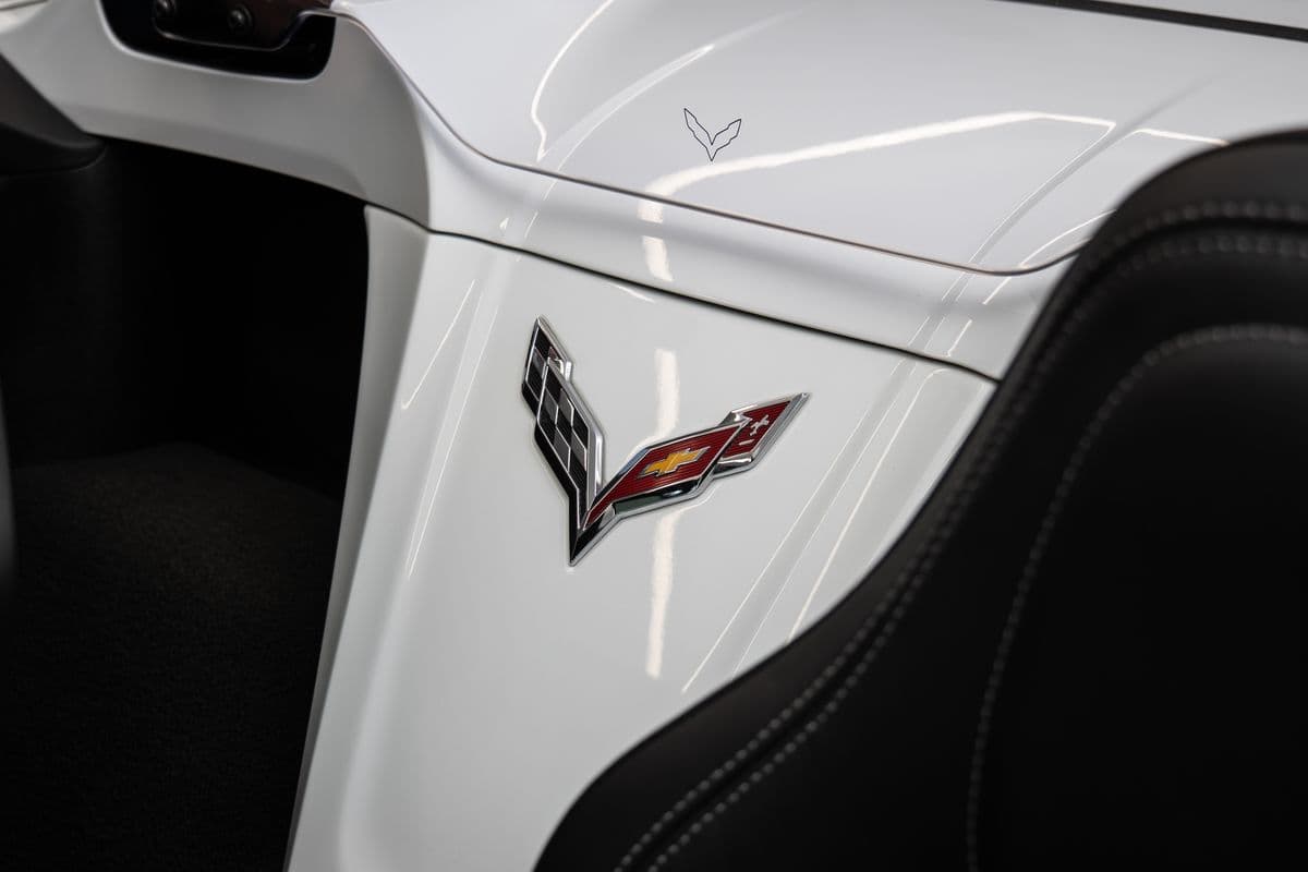 2017 Chevrolet CORVETTE - 18
