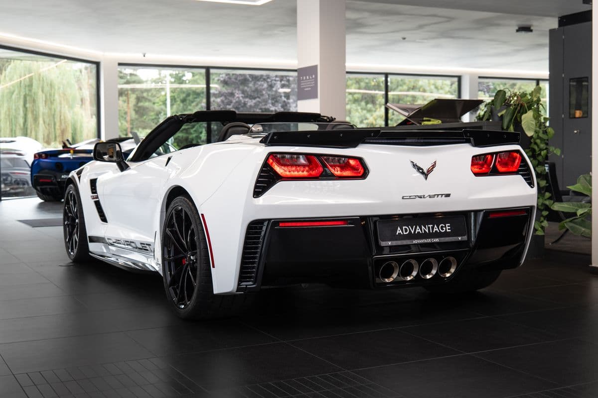 2017 Chevrolet CORVETTE - 4