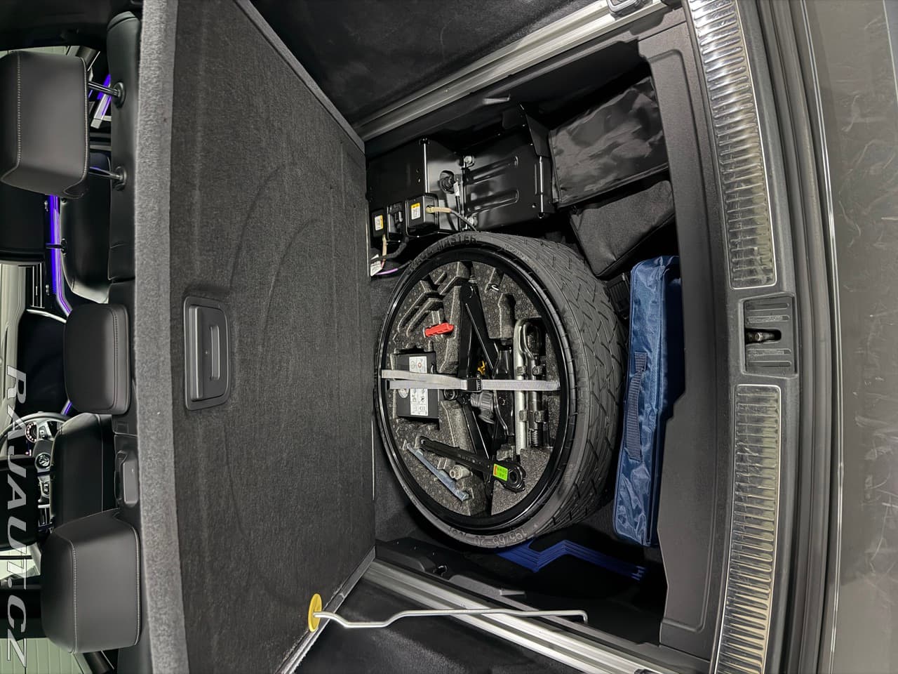 2019 Volkswagen TOUAREG - 20