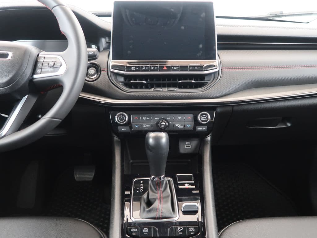 2023 Jeep COMPASS - 16