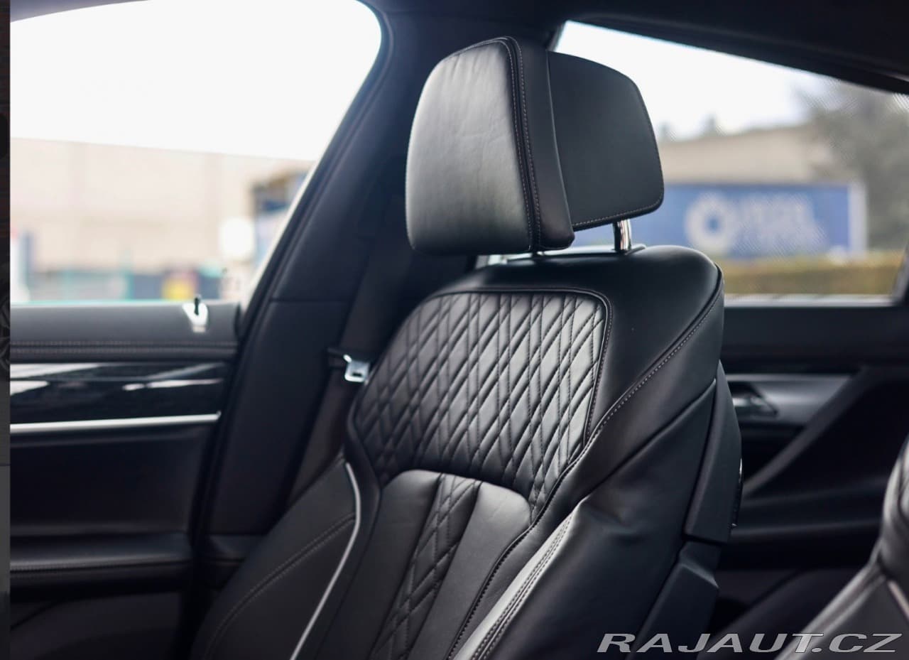 2019 BMW 7-SERIES - 19