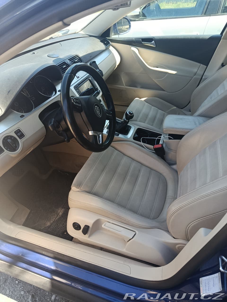 2009 Volkswagen PASSAT - 10