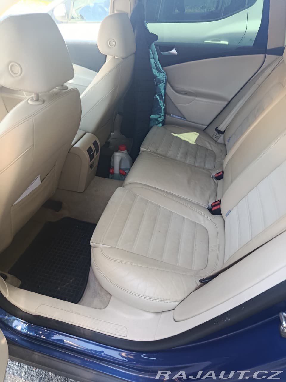 2009 Volkswagen PASSAT - 11