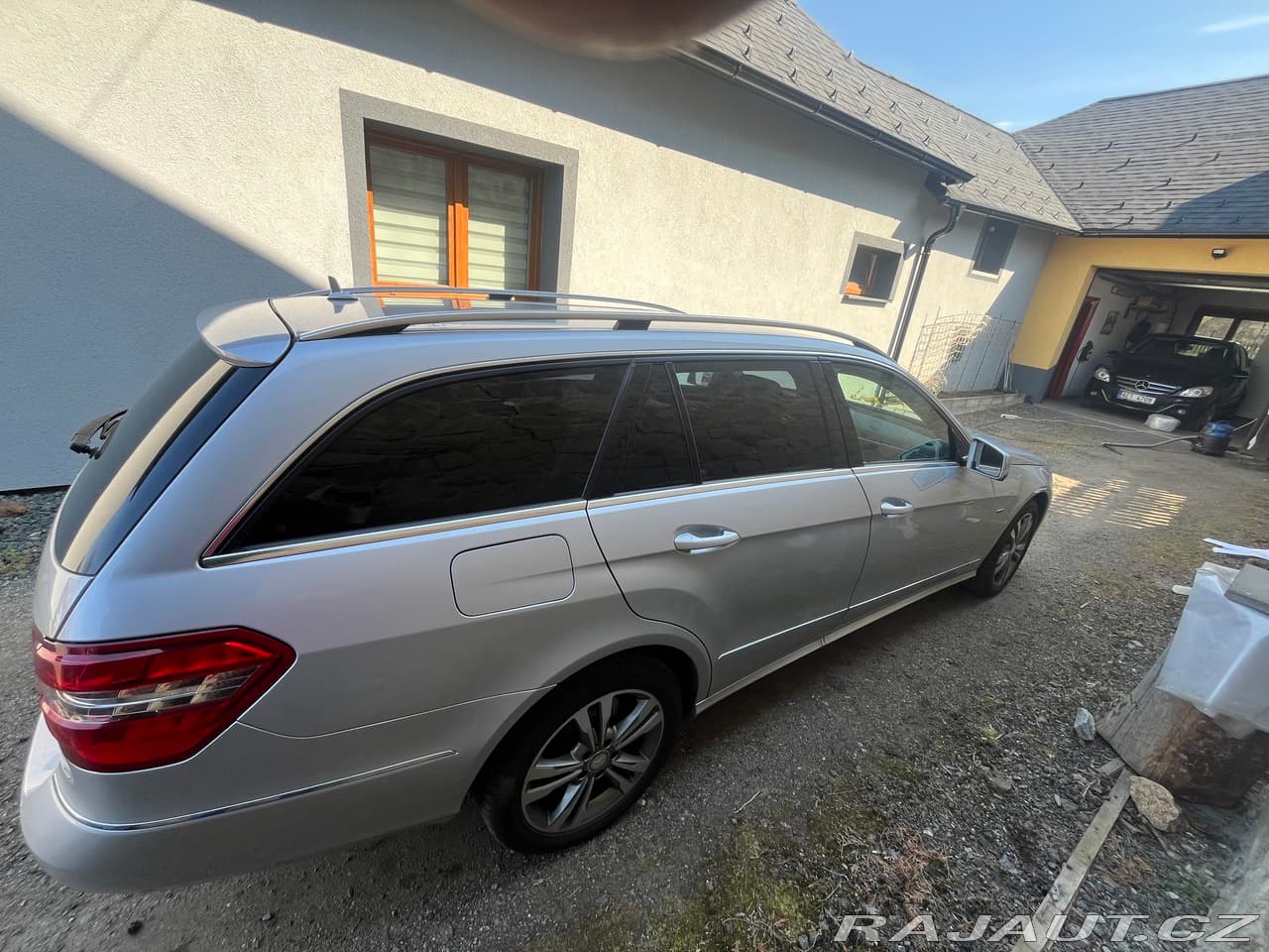 2010 Mercedes-Benz E-CLASS - 14