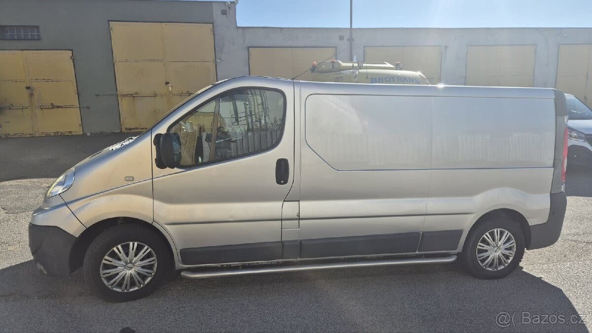 2010 Renault TRAFIC - 7
